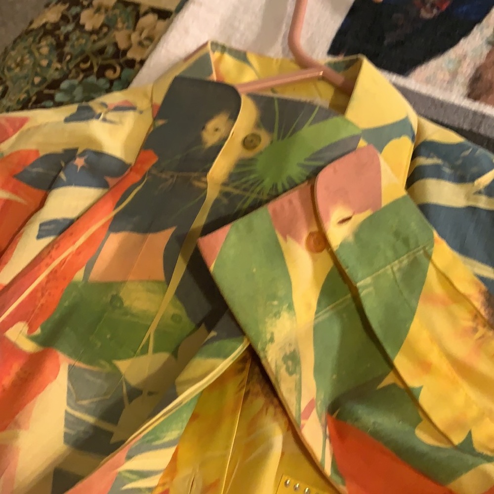 Blouse - Picture 2 of 4